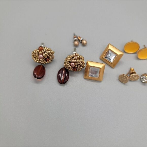 UNBRANDED Gold Toned Earring Lot - Picture 2 of 3